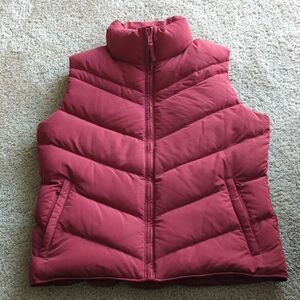 Columbia Women's Red Puffy Vest